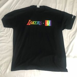 Black Lakers Pride Shirt, XL🌈🏀